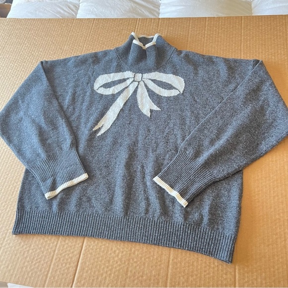 Brodie Cashmere Wool blend Gray Lurex Bow Mock Neck Sweater size M - Picture 2 of 12